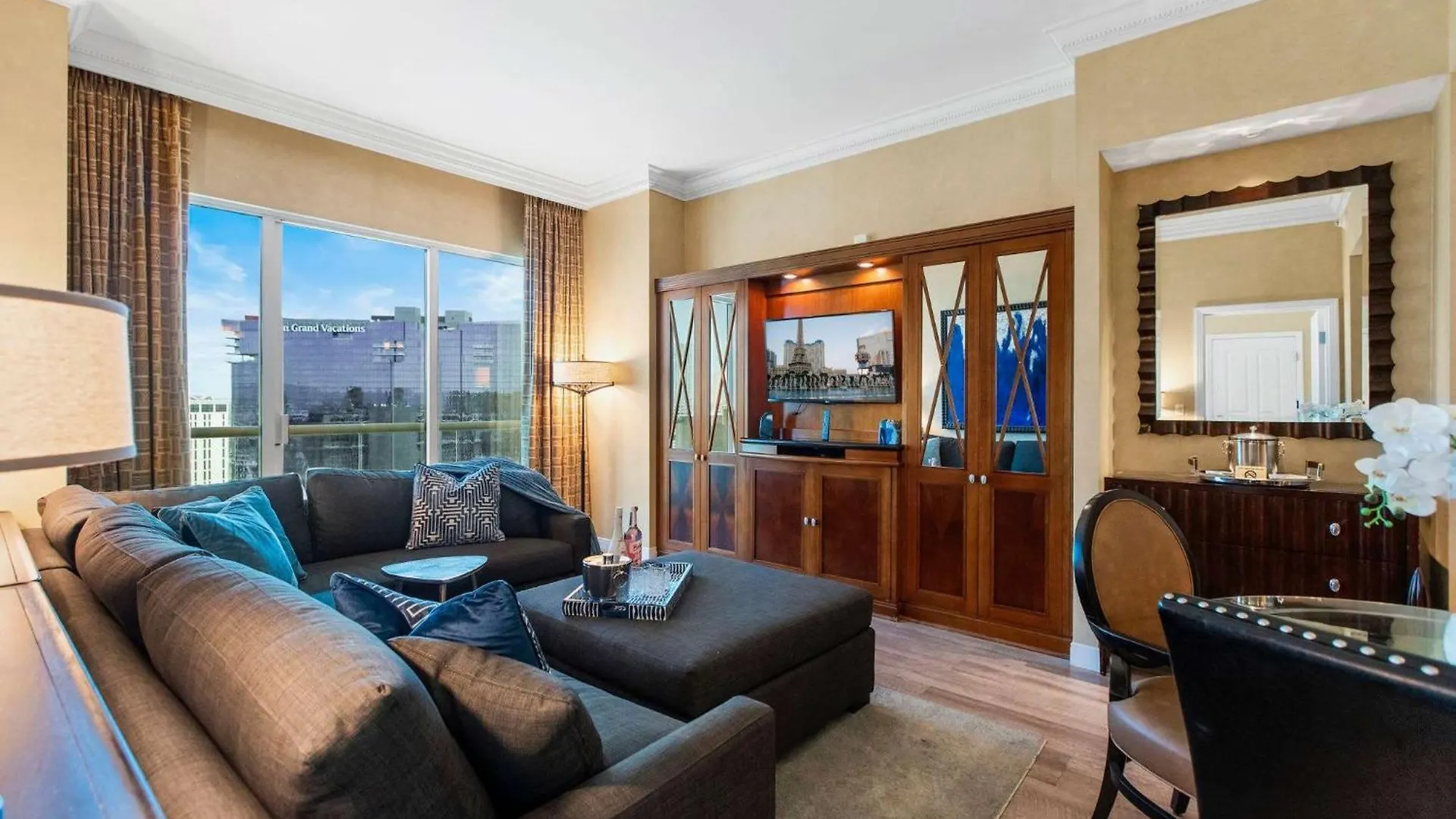 No Resort Fee Penthouse Balcony & Free Valet Las Vegas