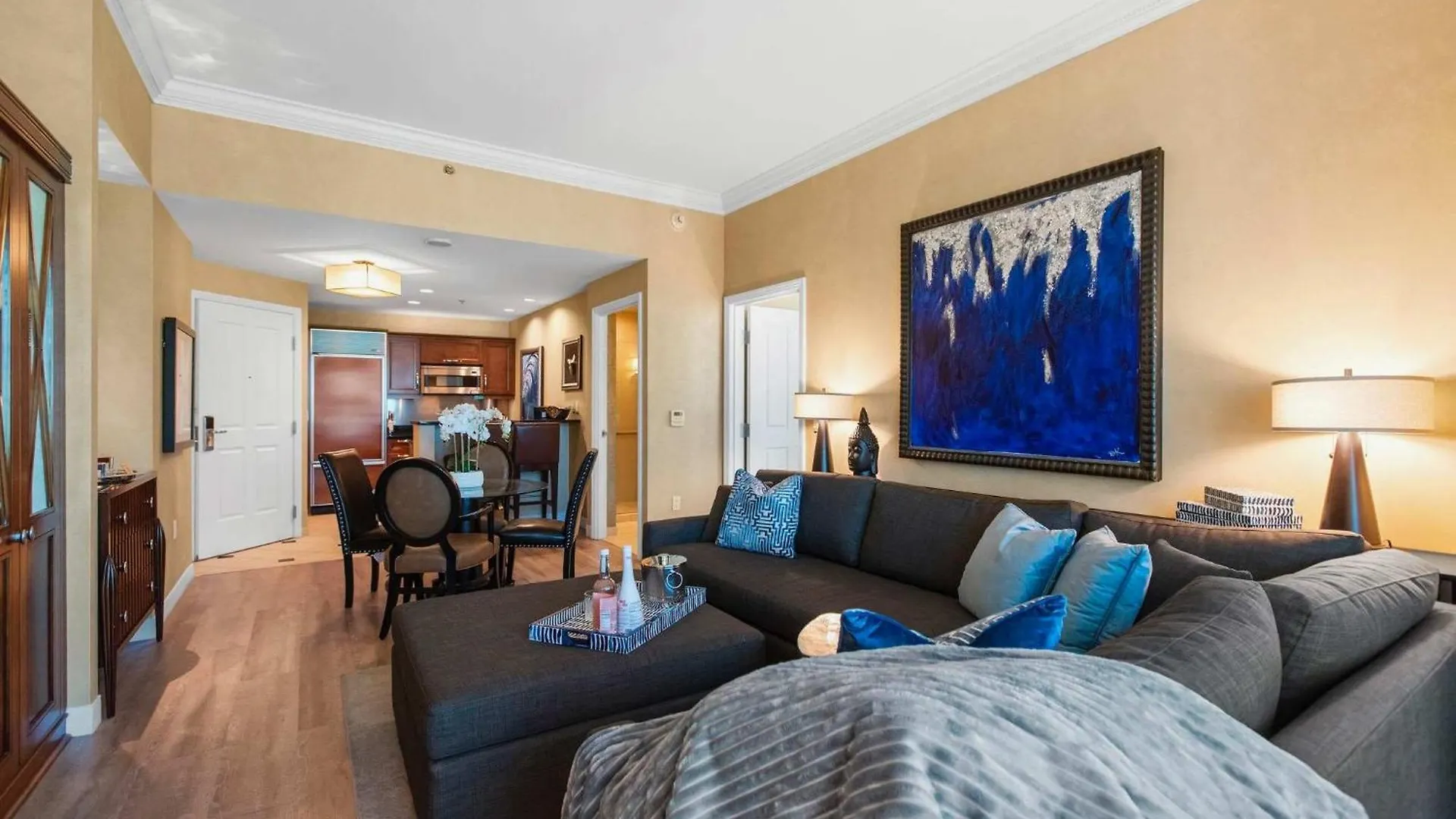 No Resort Fee Penthouse Balcony & Free Valet Las Vegas