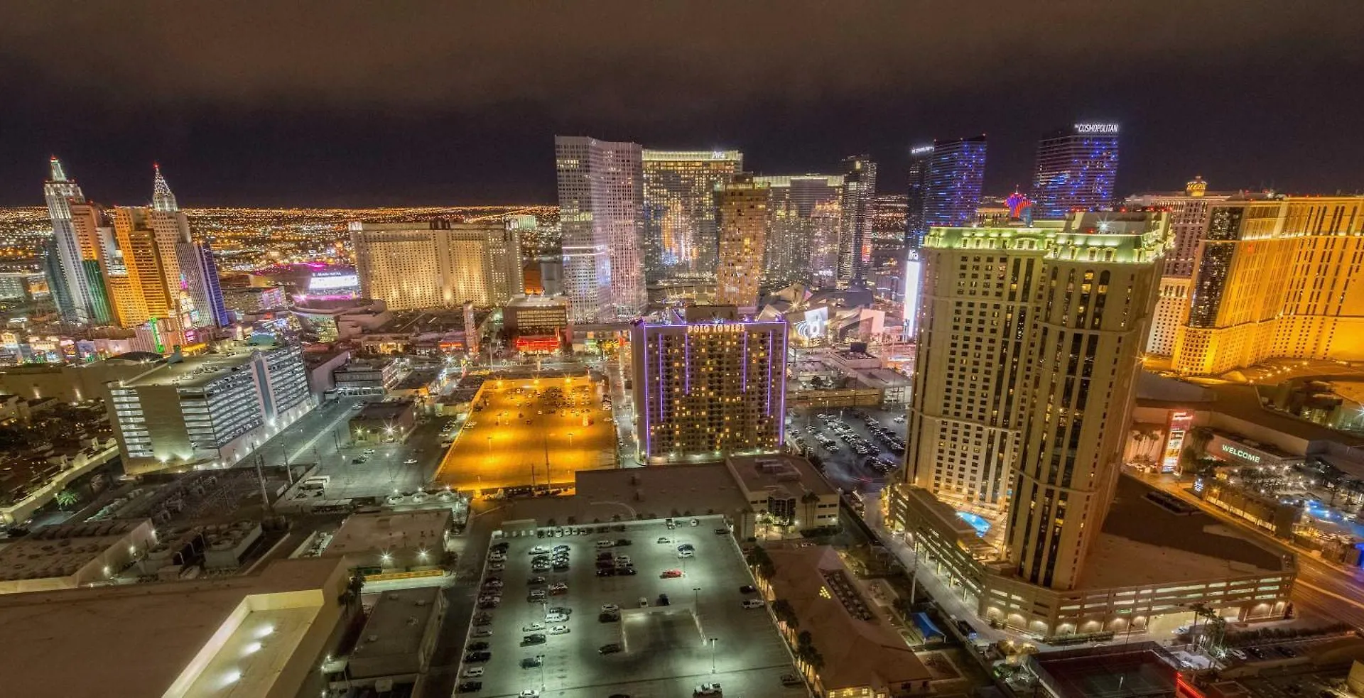 No Resort Fee Penthouse Balcony & Free Valet Las Vegas USA