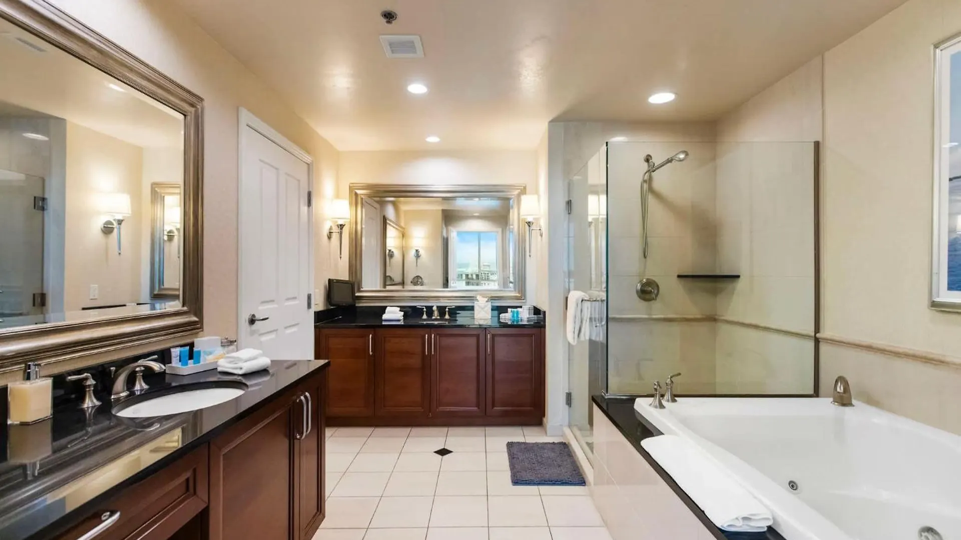 No Resort Fee Penthouse Balcony & Free Valet Las Vegas Сasa de vacaciones
